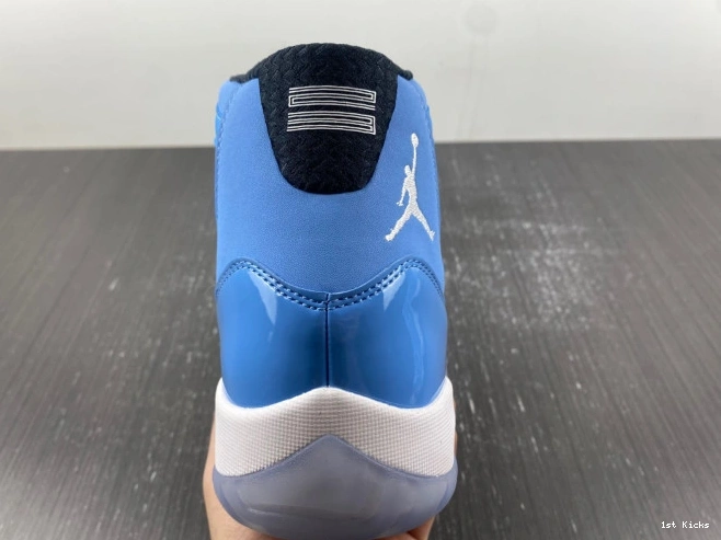 1st Kicks (11 Gift Flight of Jordan 29) 717602-900 Ultimate 0821